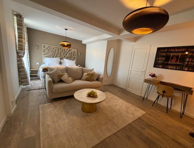 Domaine De Darvoy Bed & Breakfast ภายนอก รูปภาพ